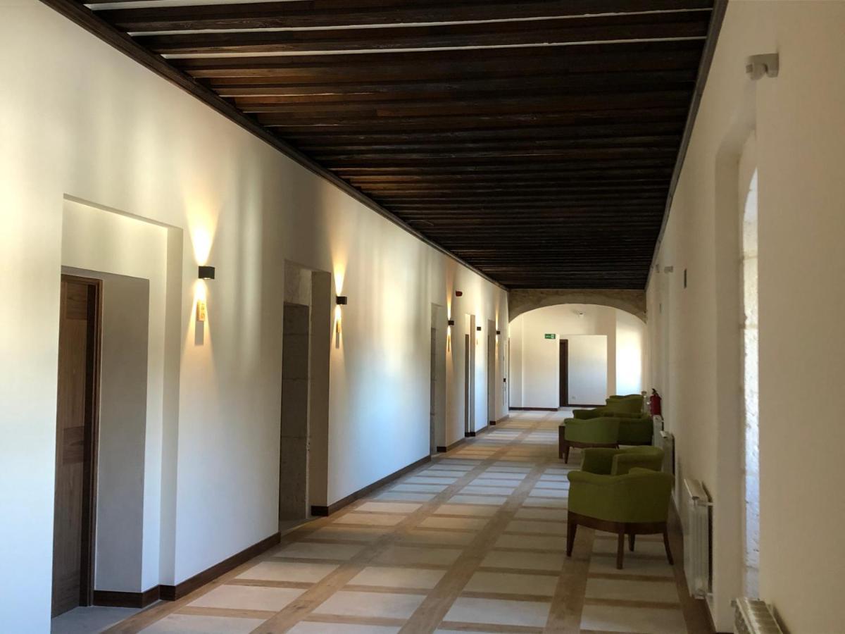 Hotel Hospedería Monasterio de La Vid La Vid y Barrios Exterior foto